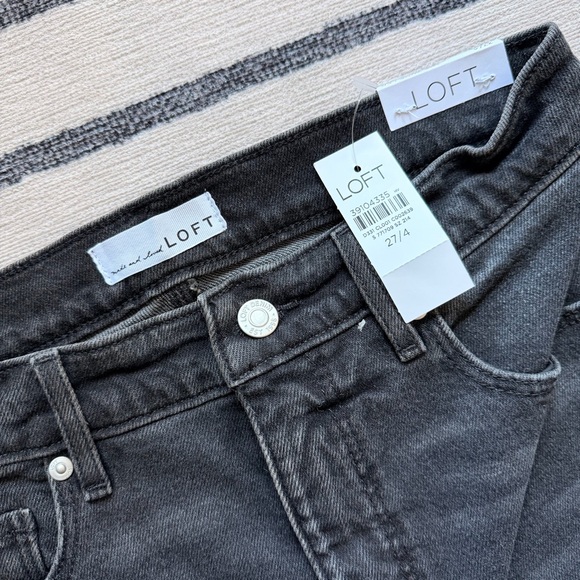 LOFT Unpicked Hem High Rise Wide Leg Jeans in Washed Black Size 4 - Picture 7 of 9